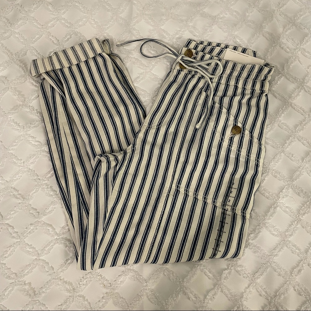 NWT American Eagle Hi-Rise Taper Pants